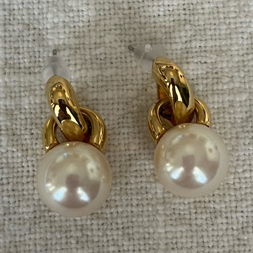 80’s 90’s Style Gold Tone and Faux Pearl Earrings